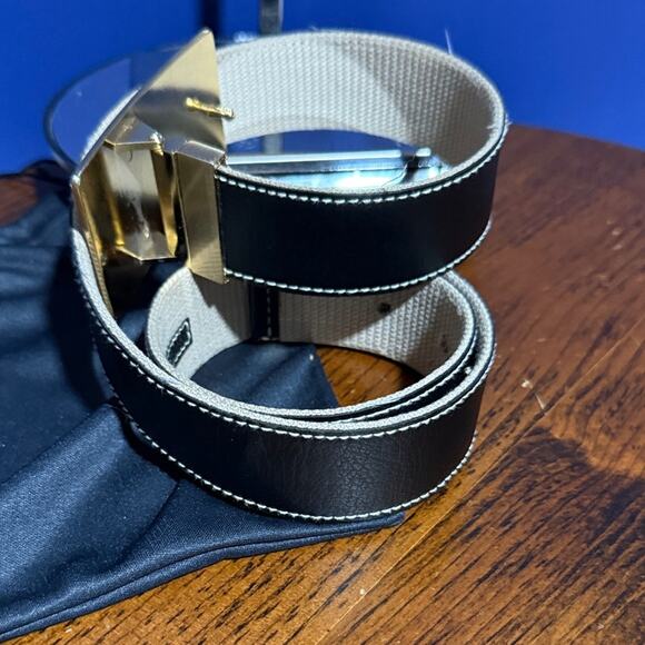 Michael Kors Black Belt with Gold Plaque - Picture 3 of 6